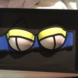 Barely worn triangl top!